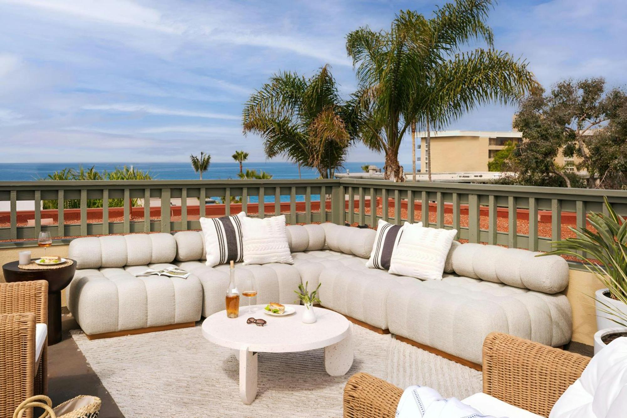La Ensenada Laguna Beach, Sonder Hotel 3*